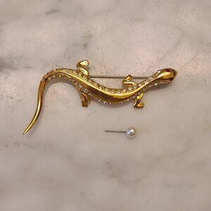 Ellen Kiam unsigned Salamander Brooch, gold tone Rhinestones Vintage animal pin